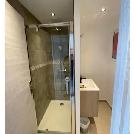 Jolie Petit Apartment *